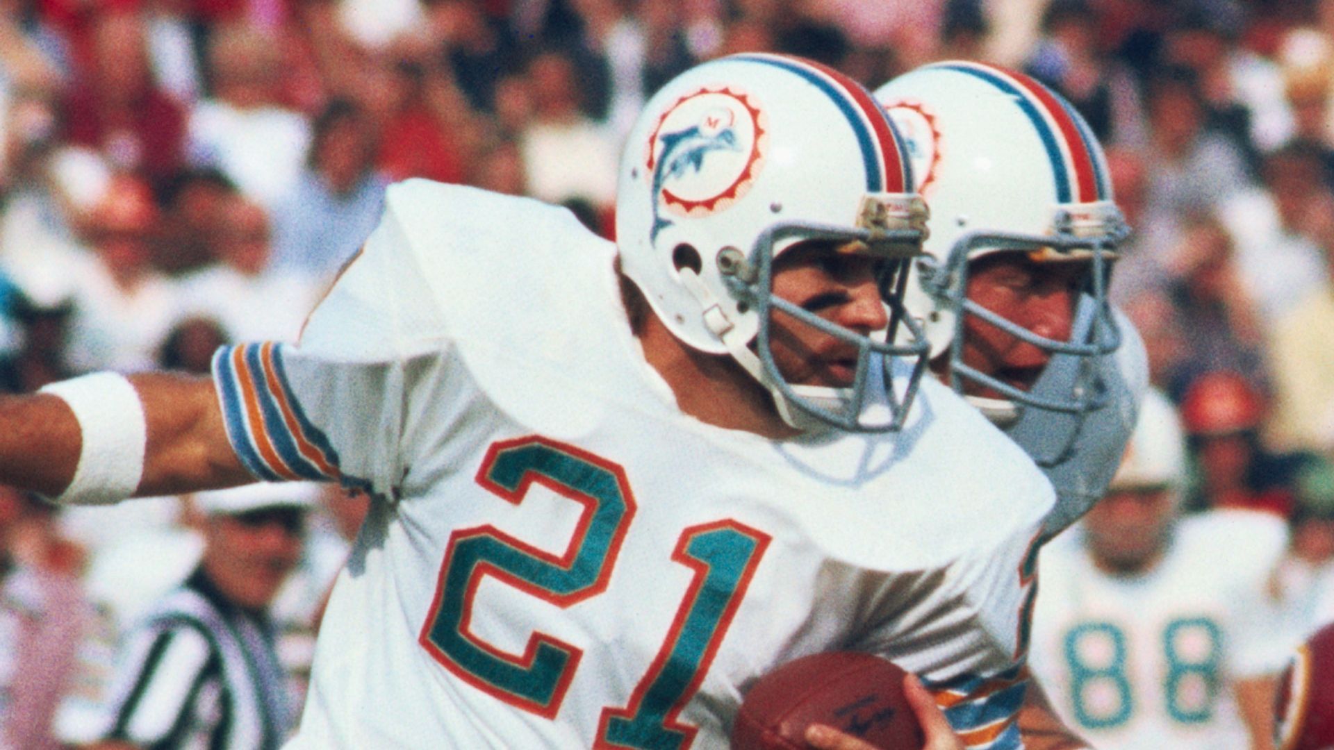 Dolphins great Kiick dies aged 73