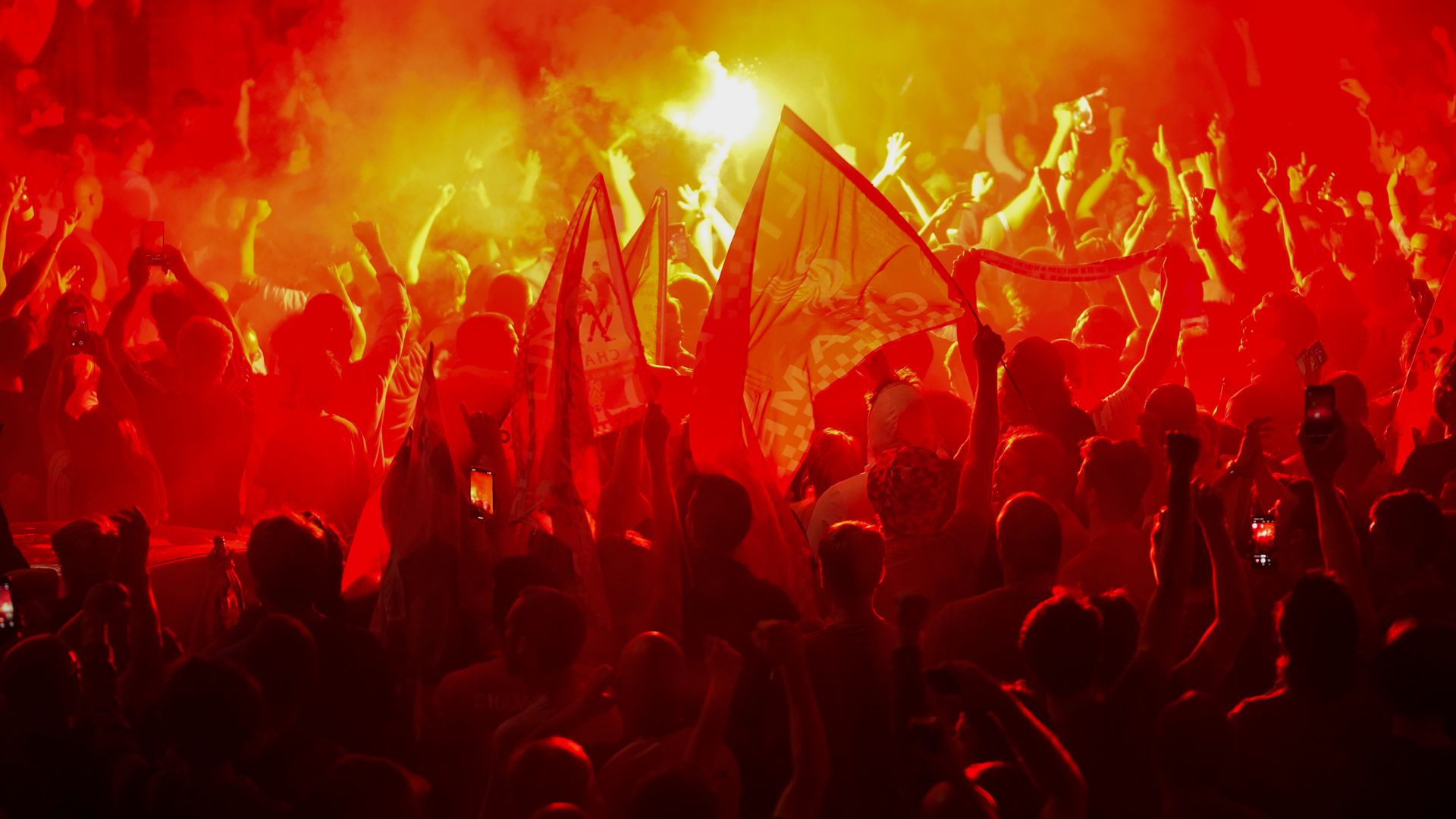 Police issue dispersal order to Liverpool fans