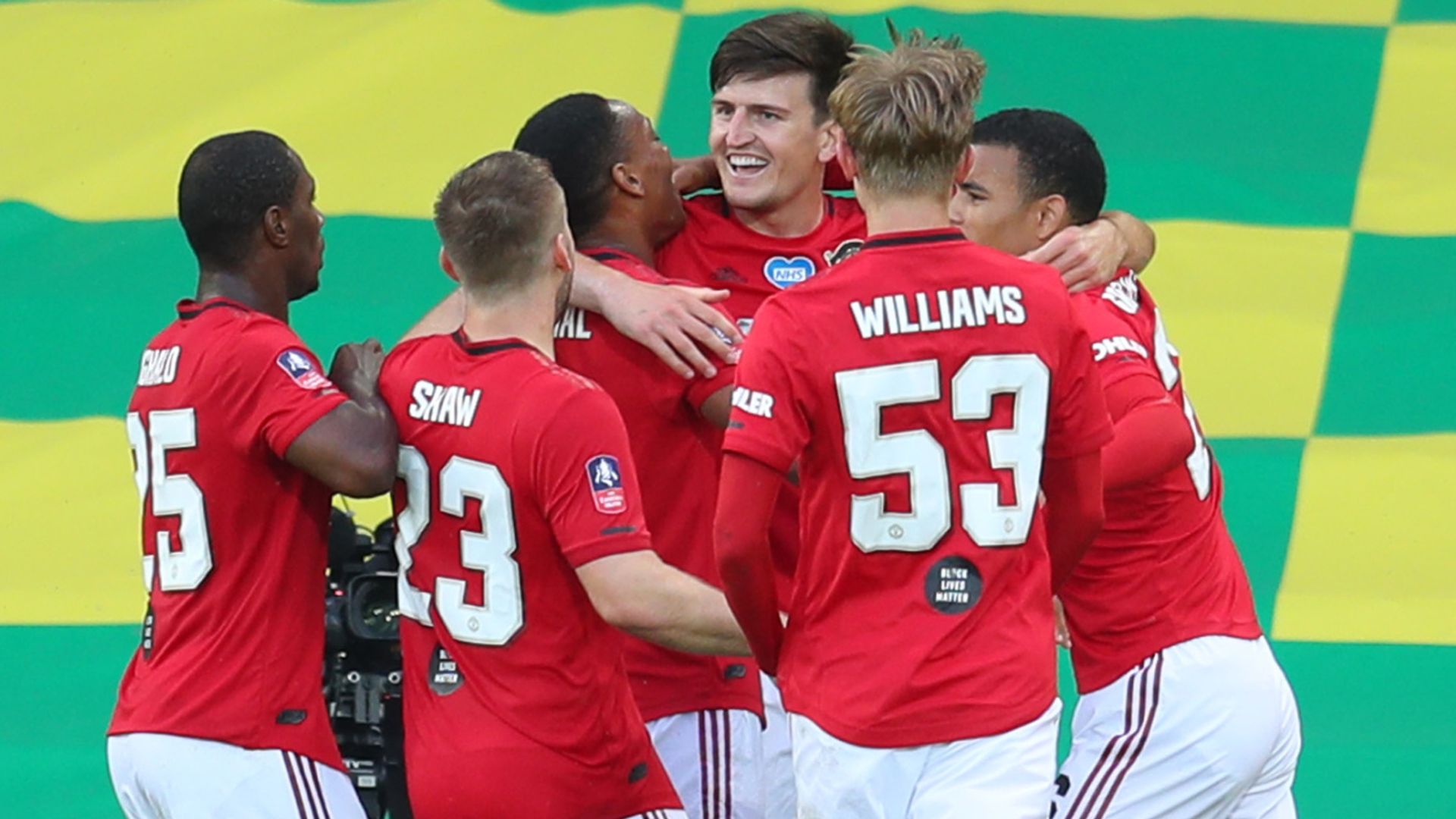 Maguire fires Man Utd into FA Cup semis