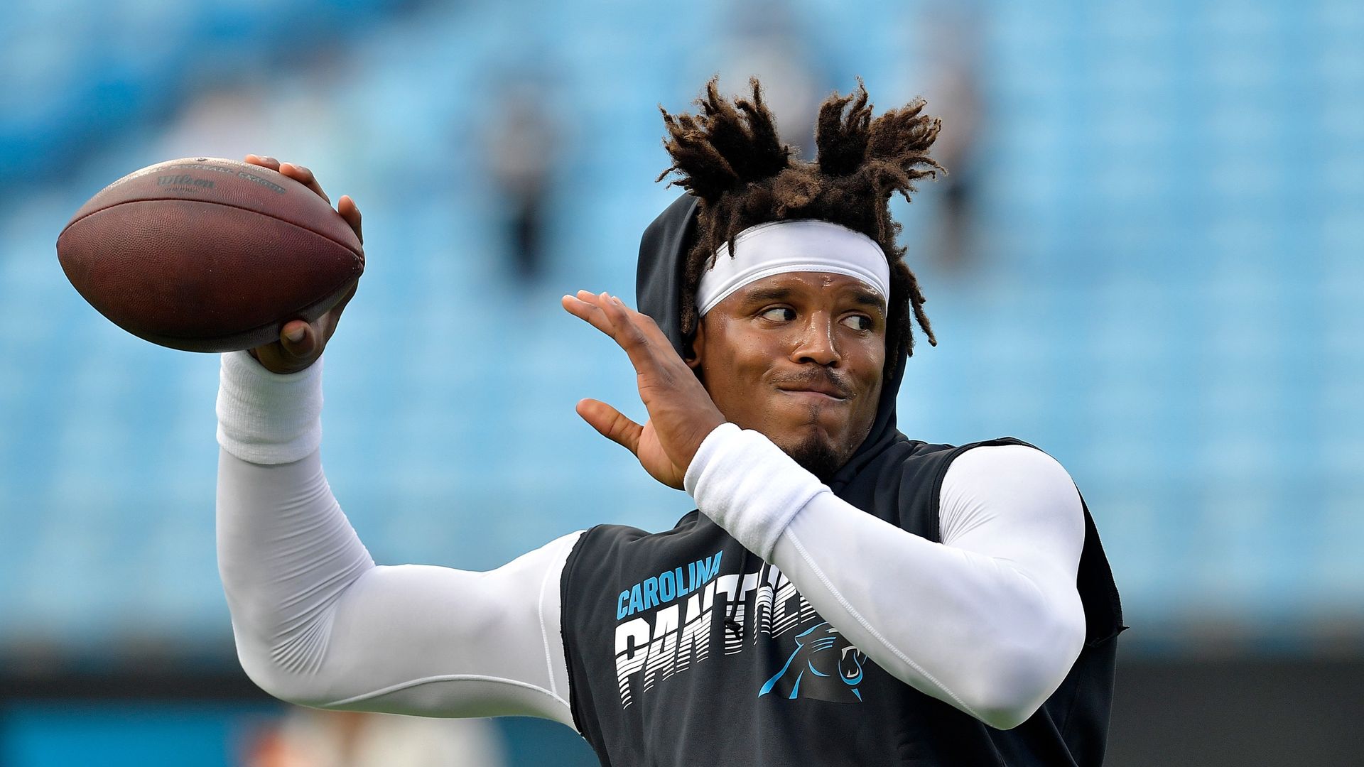 Newton signs one-year Patriots deal