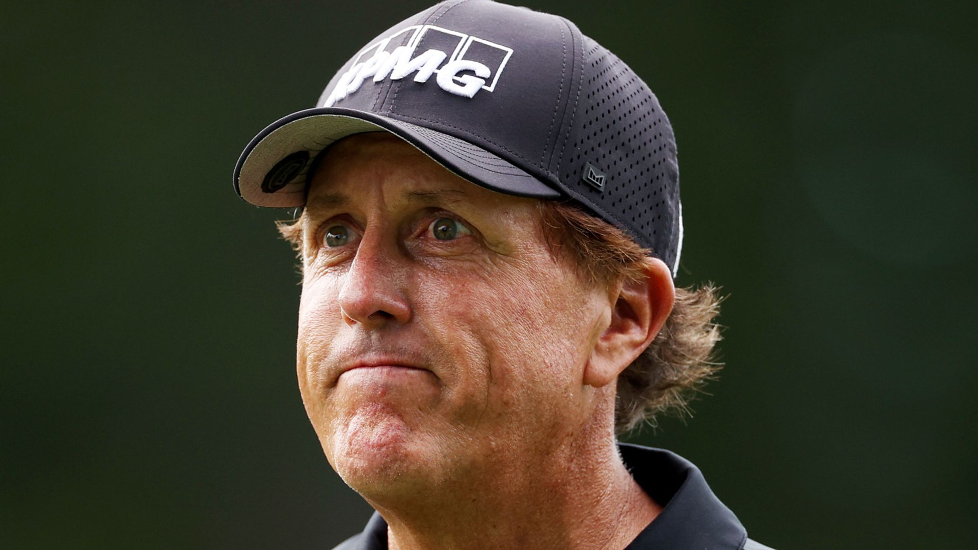 Mickelson gets US Open lifeline