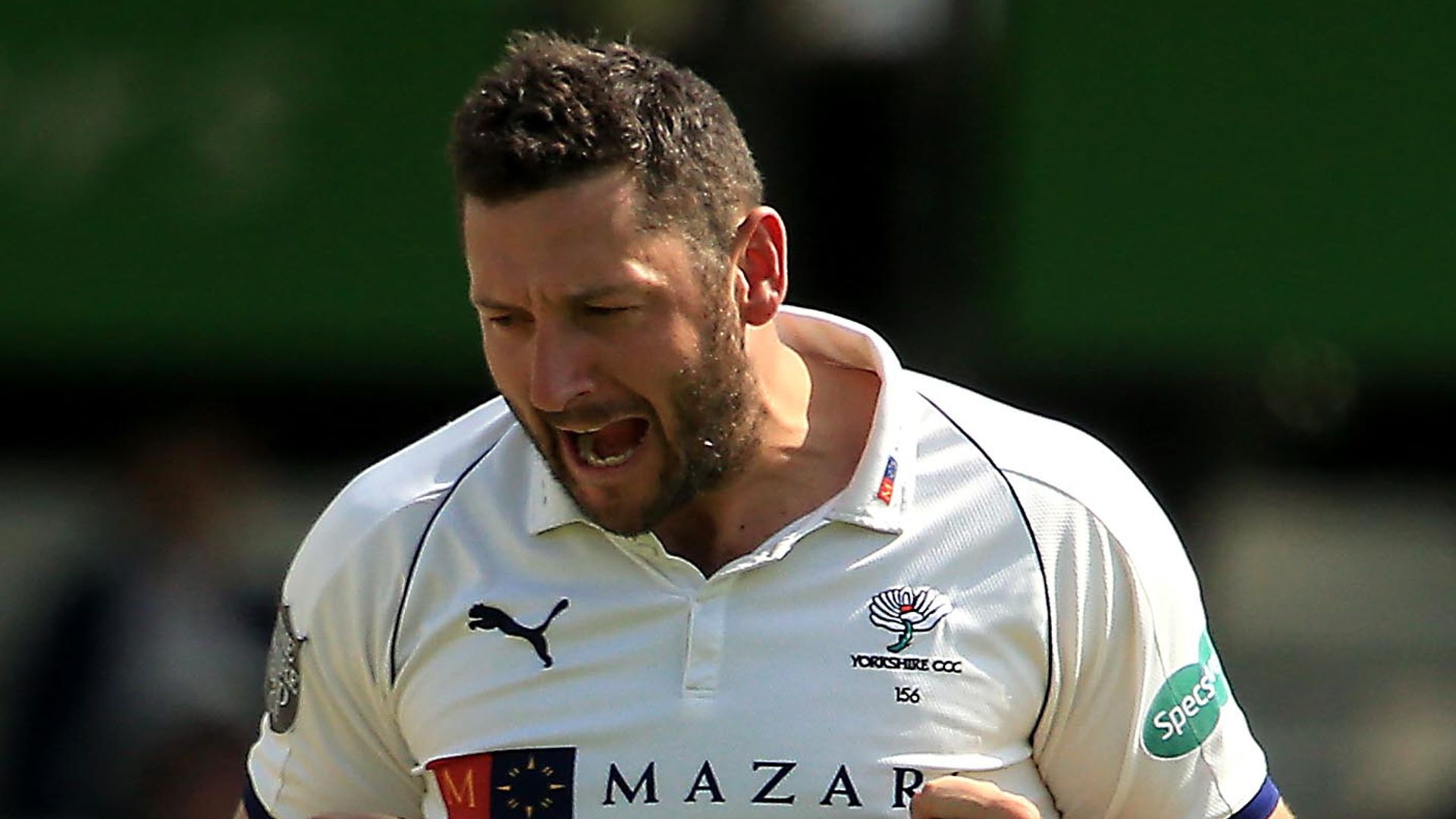 Bresnan leaves Yorkshire
