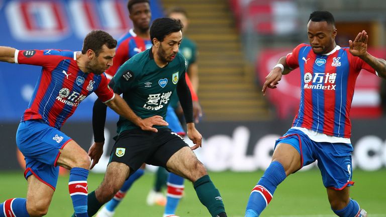 Dwight McNeil in action at Selhurst Park