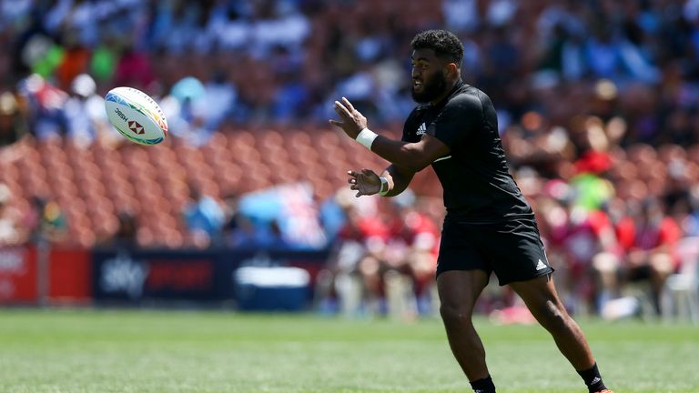 Sevens star Vilimoni Koroi in on the bench for the Highlanders