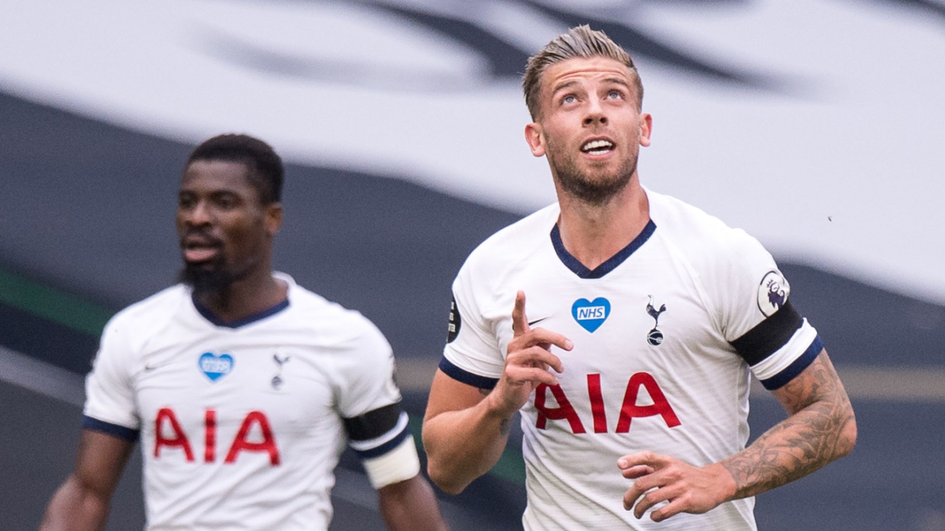 Jose masterclass guides Spurs to derby win