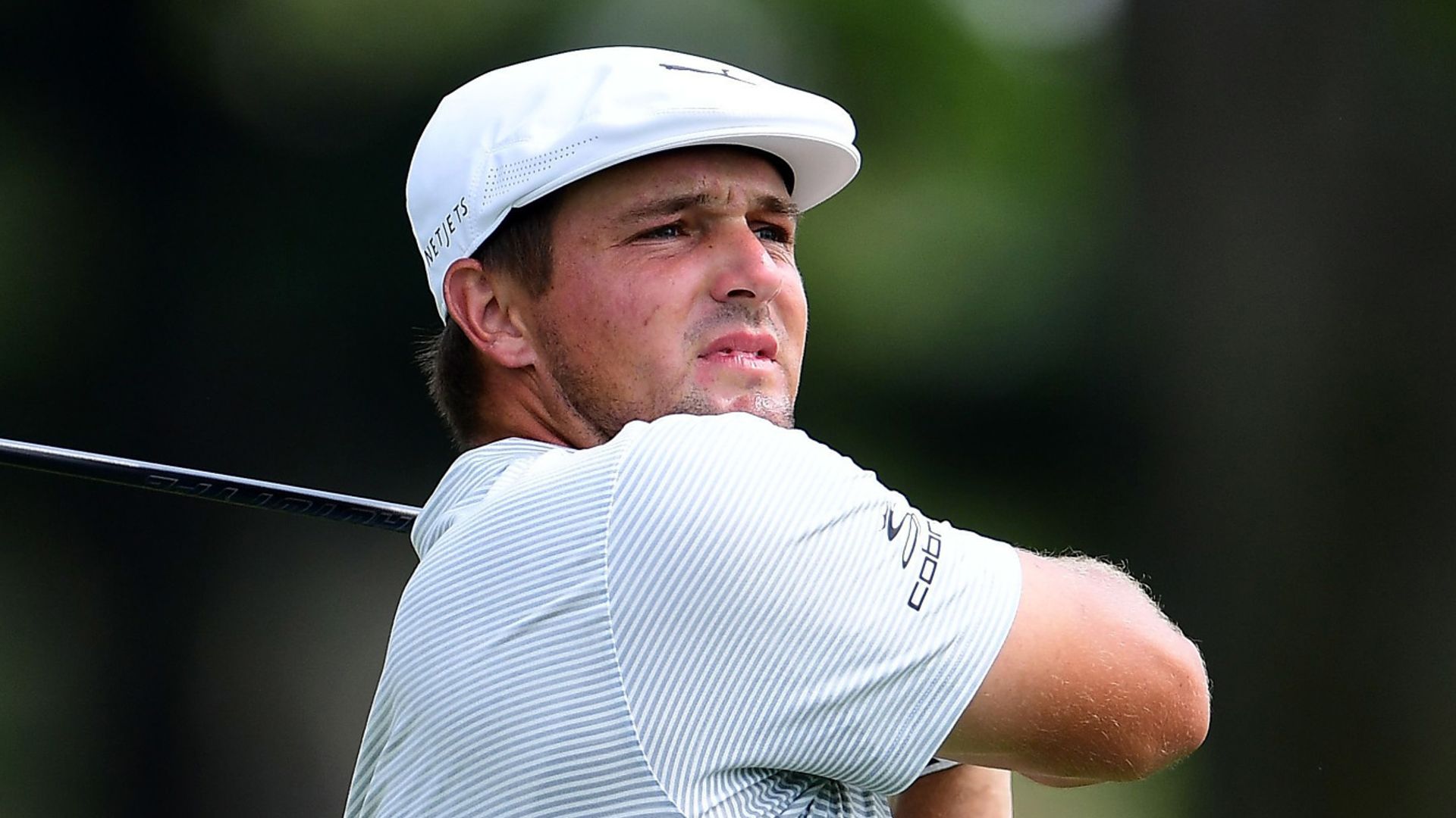 DeChambeau one off the lead in Detroit
