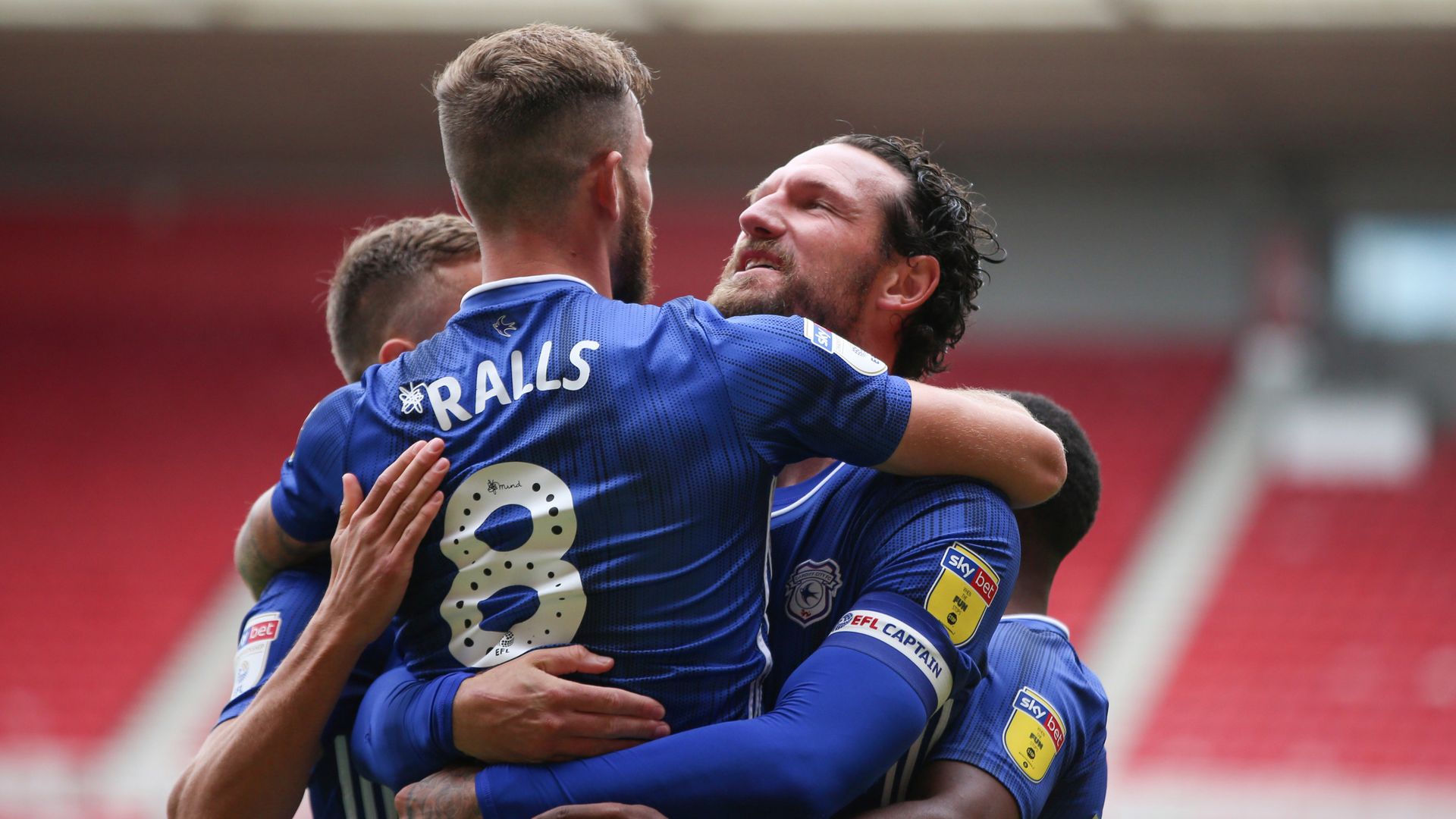 Cardiff close on play-off spot