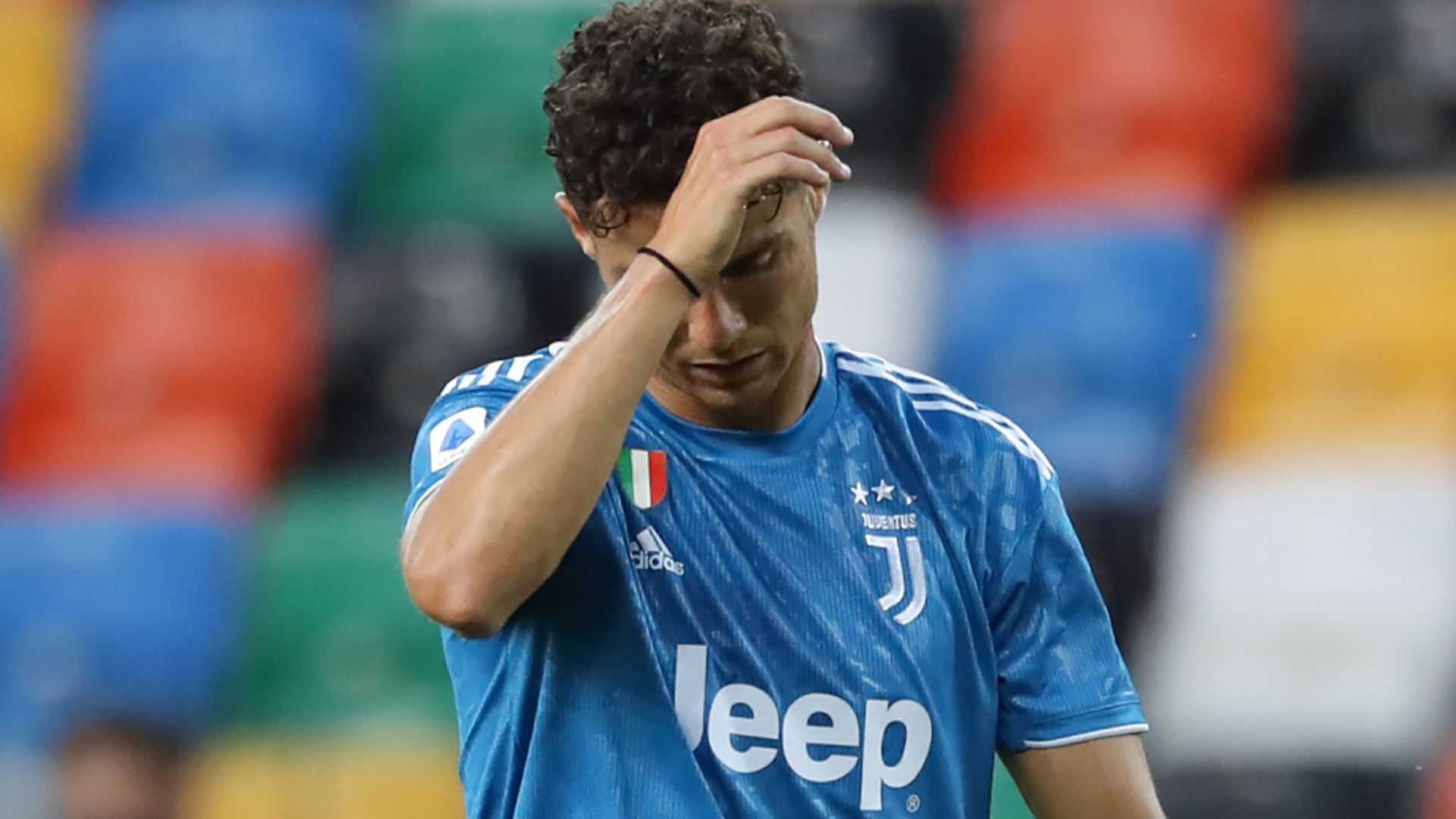 Juve miss chance for title in shock Udinese loss