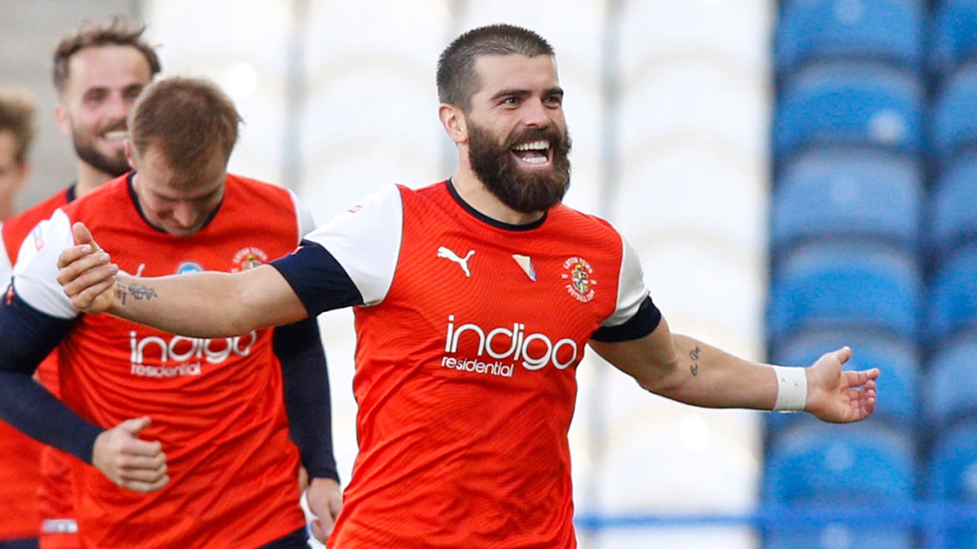 Luton beat Huddersfield to spice up relegation battle