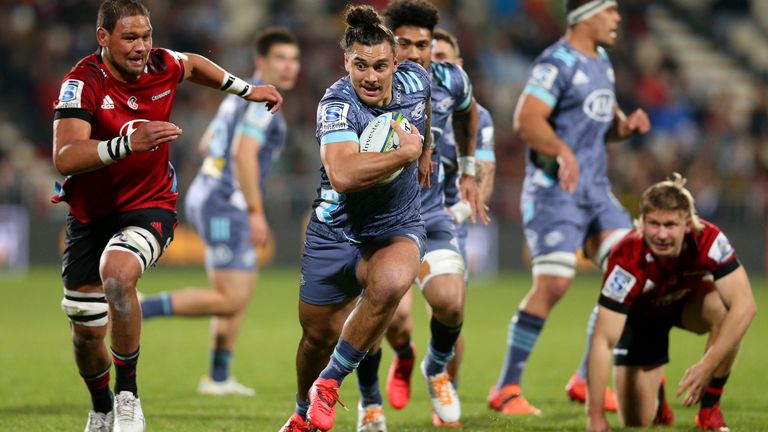 The Hurricanes stayed in contention for the title after ending the Crusaders' four year unbeaten run at home in Super Rugby .