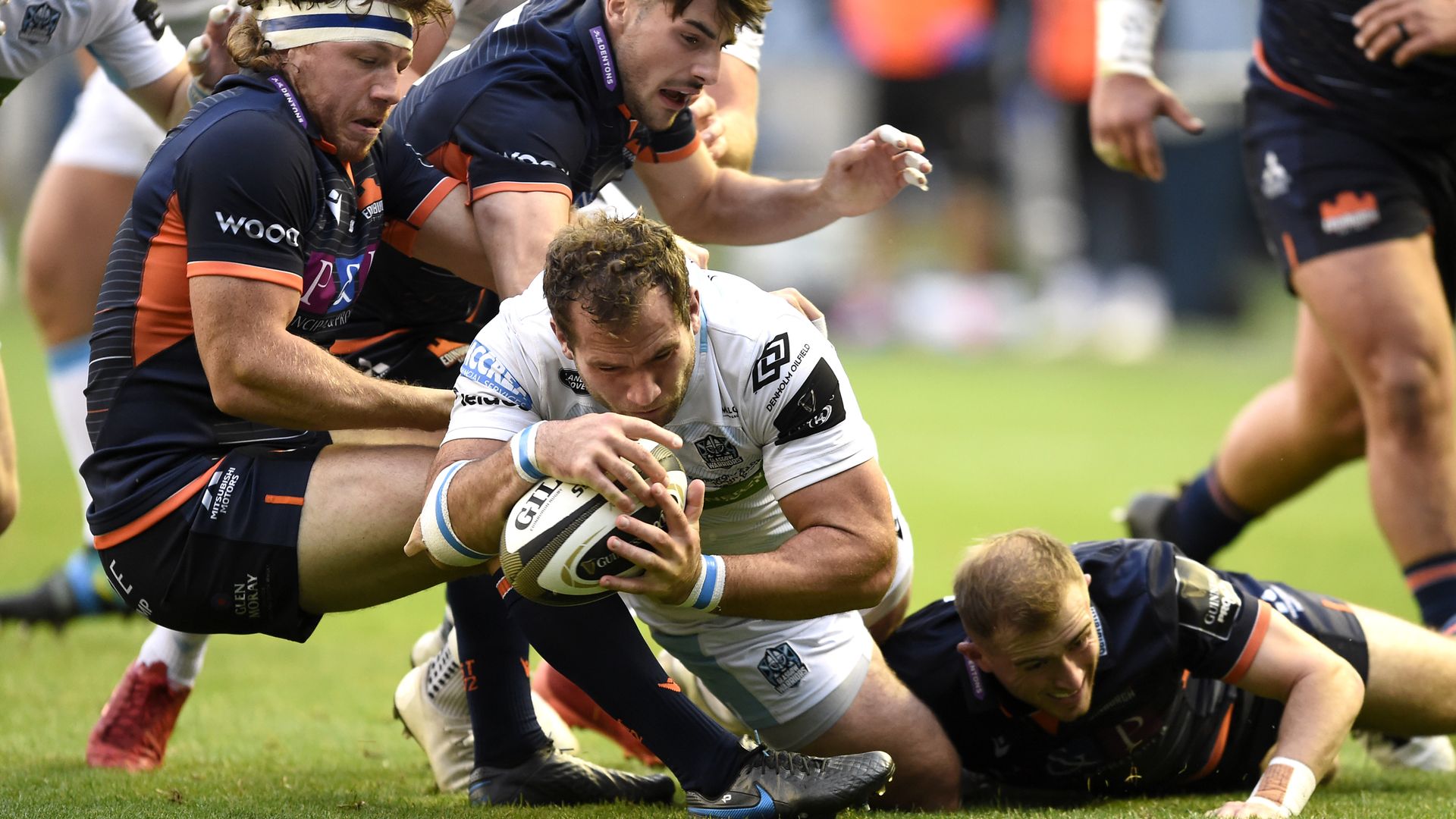 Glasgow spoil Edinburgh's party