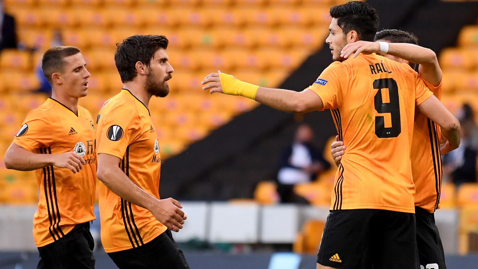 Jimenez fires Wolves to Europa quarters