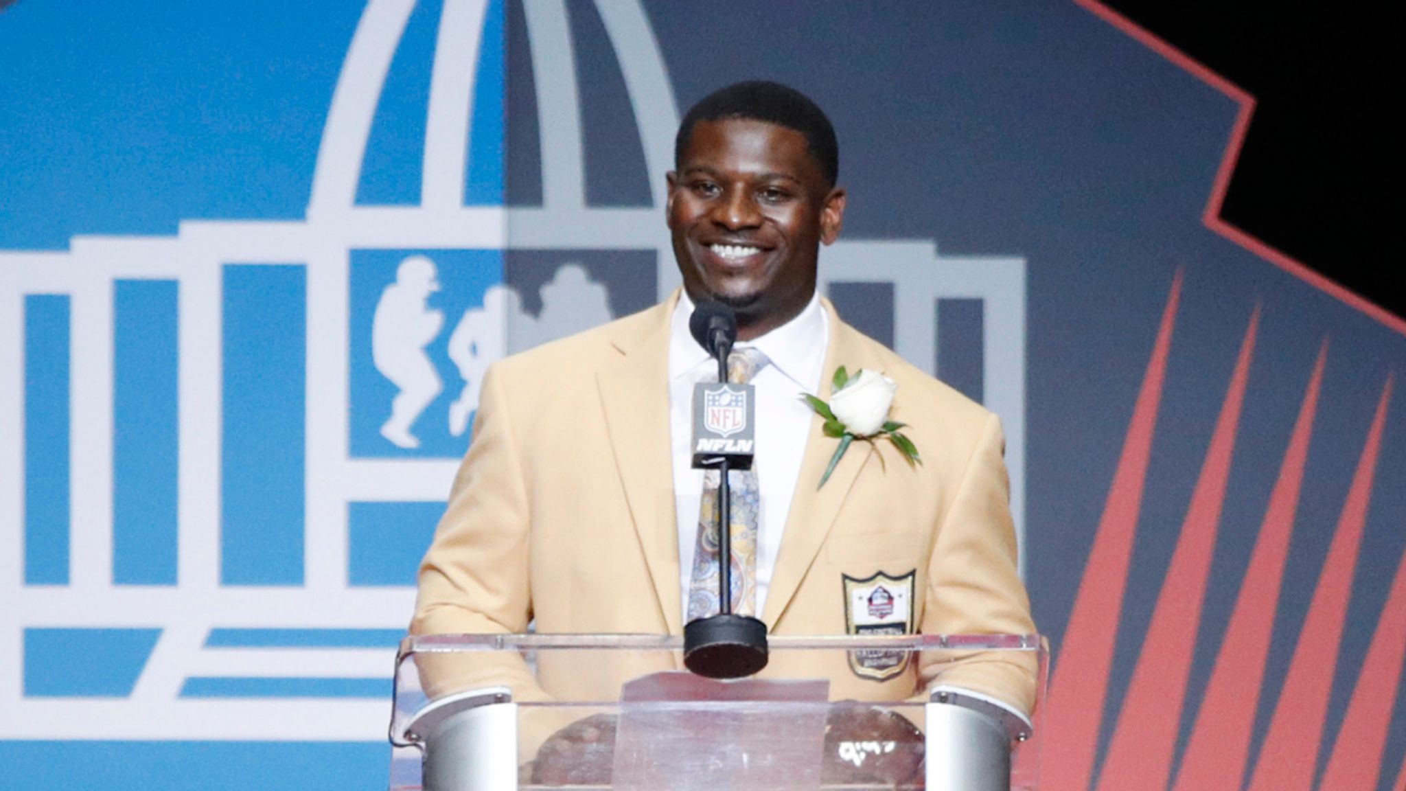 Watch: LaDainian Tomlinson's Hall of Fame Speech