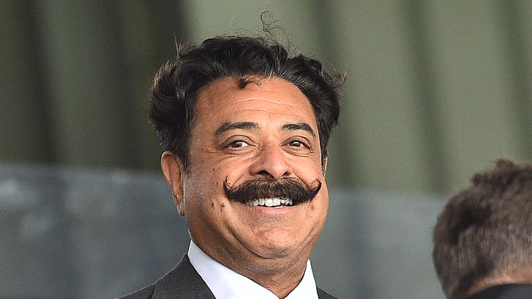 El propietario del Fulham, Shahid Khan, insinuó que el club no cometerá los mismos errores que cometió en 2018