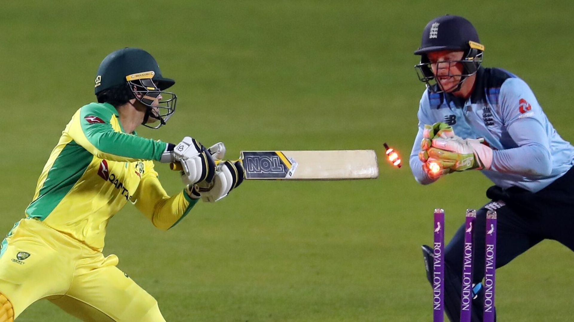 Warne: Punch in the guts for Australia