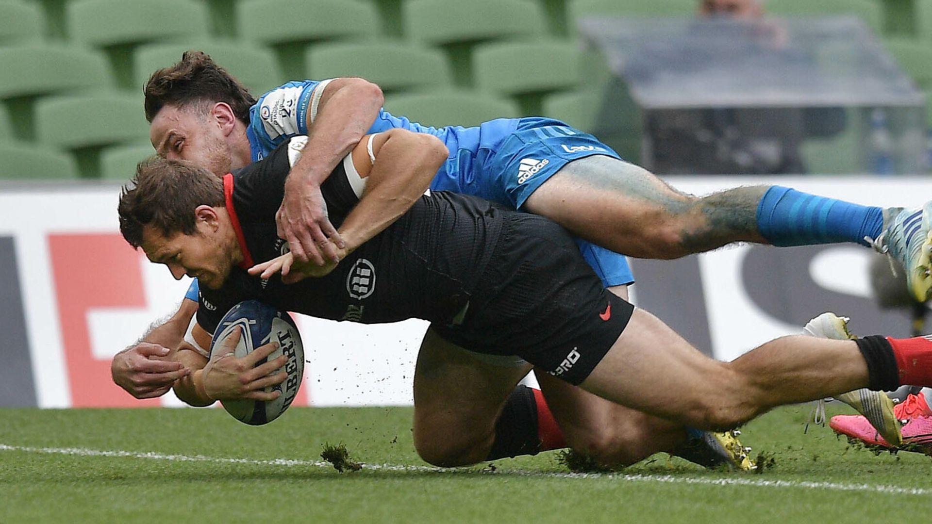 Saracens dump Leinster out of Europe in Dublin