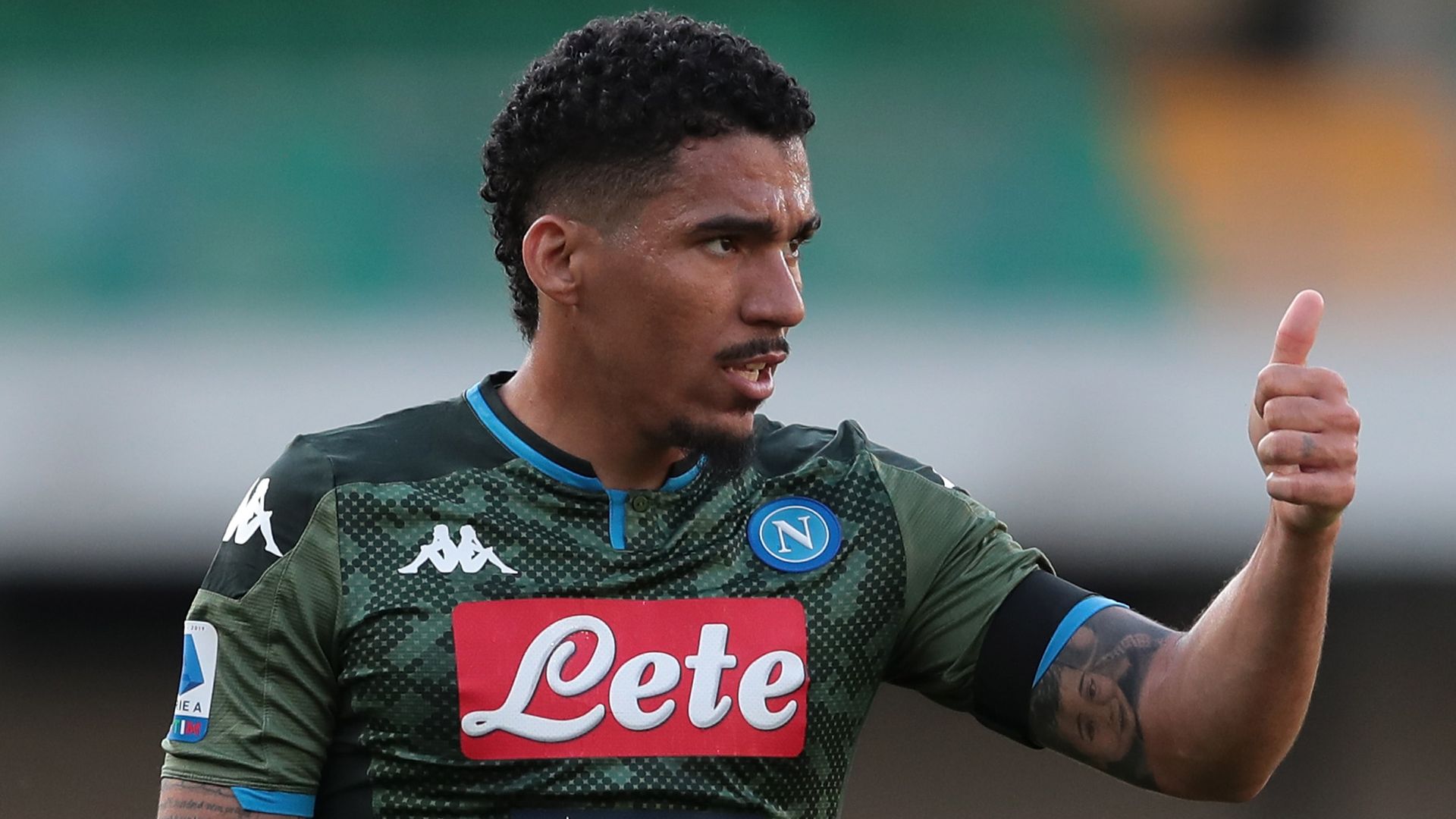 Allan joins Everton from Napoli