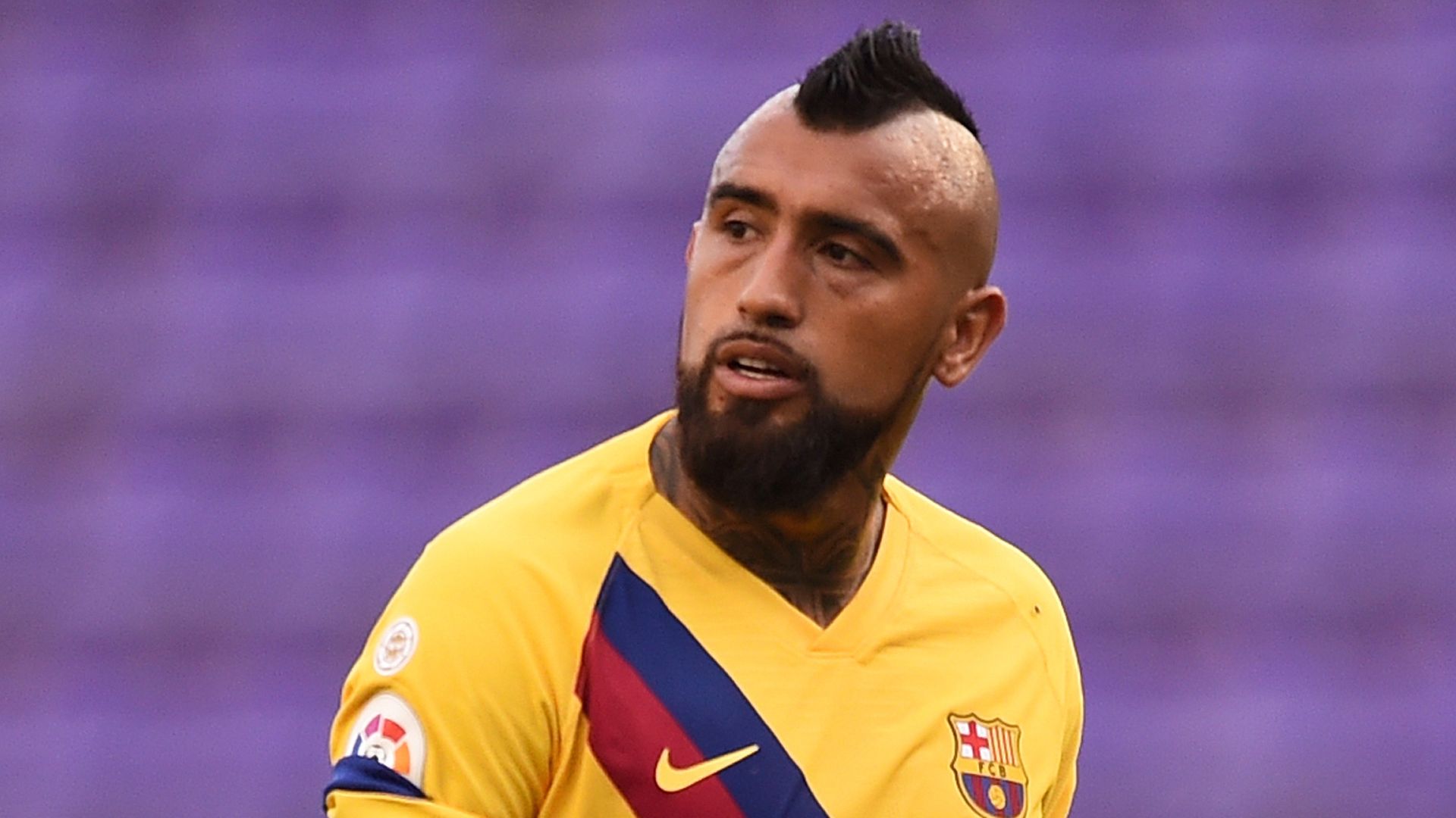 Vidal in Milan to complete Inter move