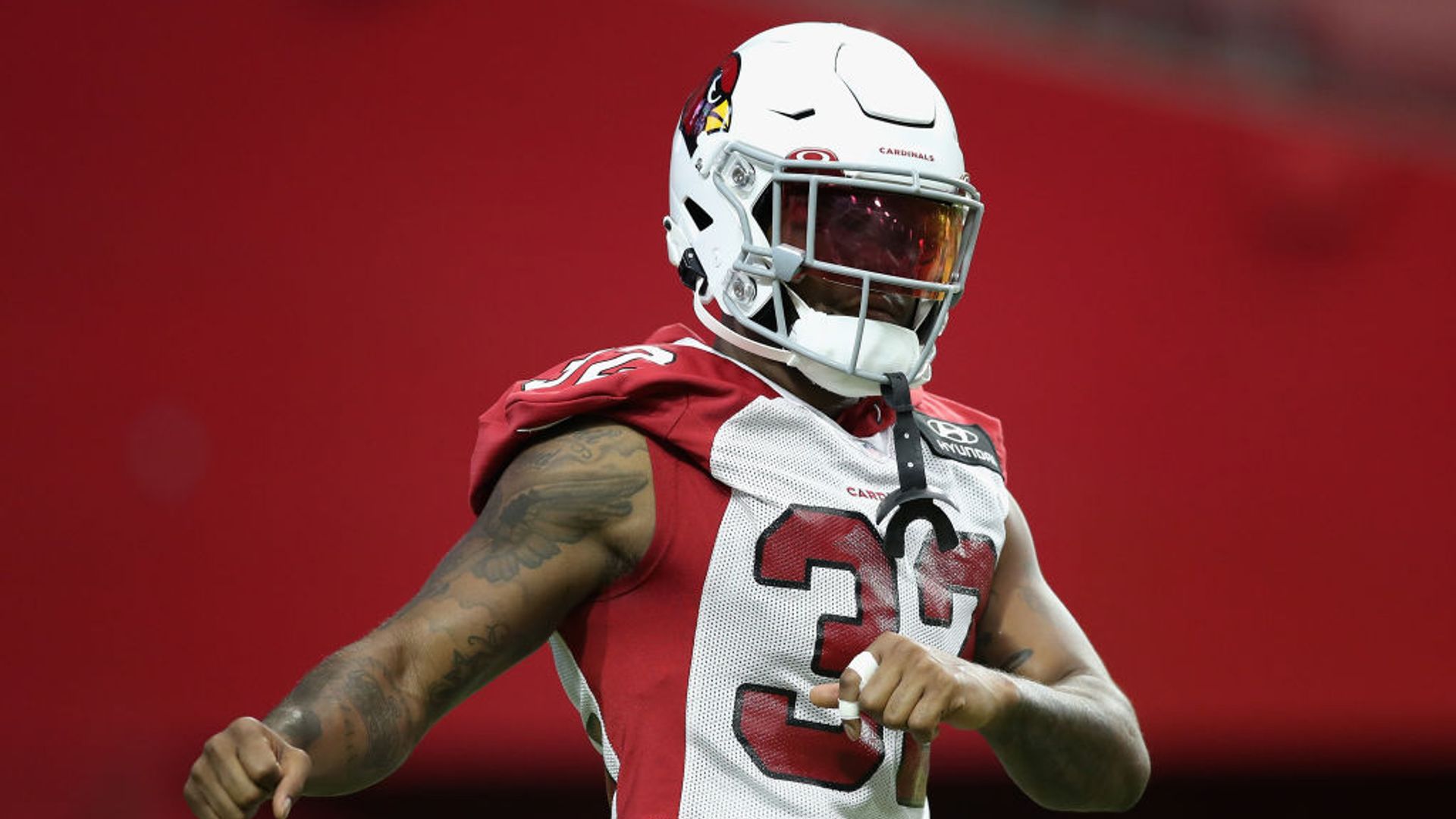 49ers condemn racist messages sent to Cards safety