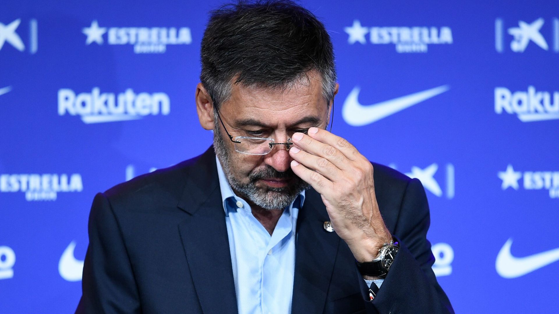 Barca president Bartomeu could face no-confidence vote
