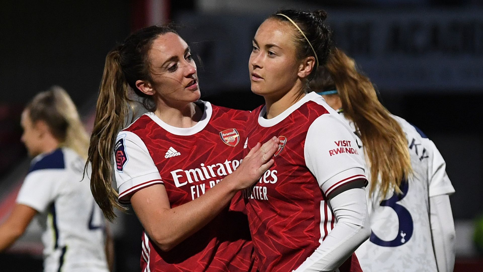 Arsenal ease past Spurs to reach semis