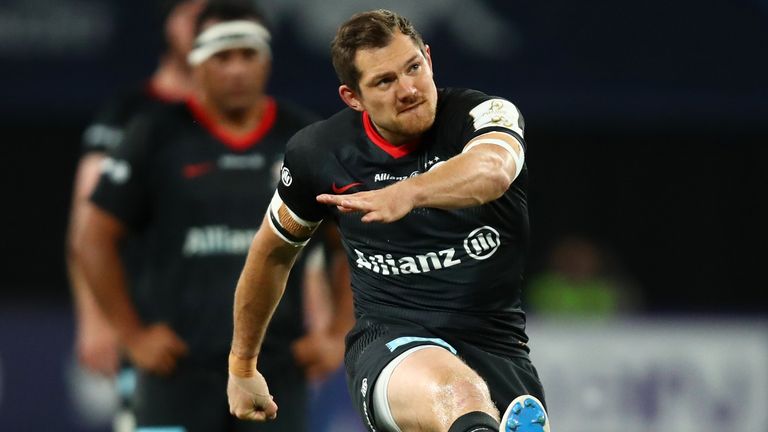 Alex Goode slots over a penalty for Sarries