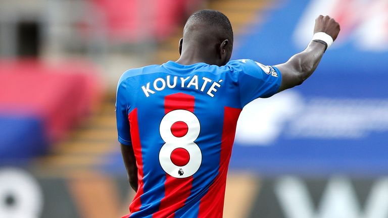 Cheikhou Kouyate takes a knee in support of Black Lives Matter 