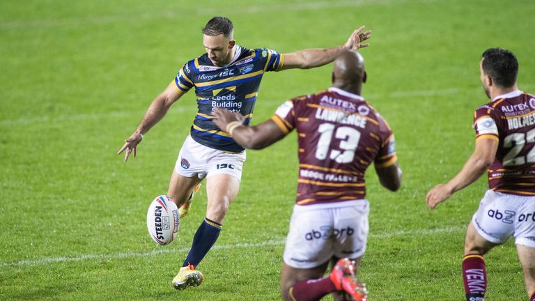 Leeds Rhinos once again denied Huddersfield Giants with a Luke Gale drop goal in another Super League nail-biter.