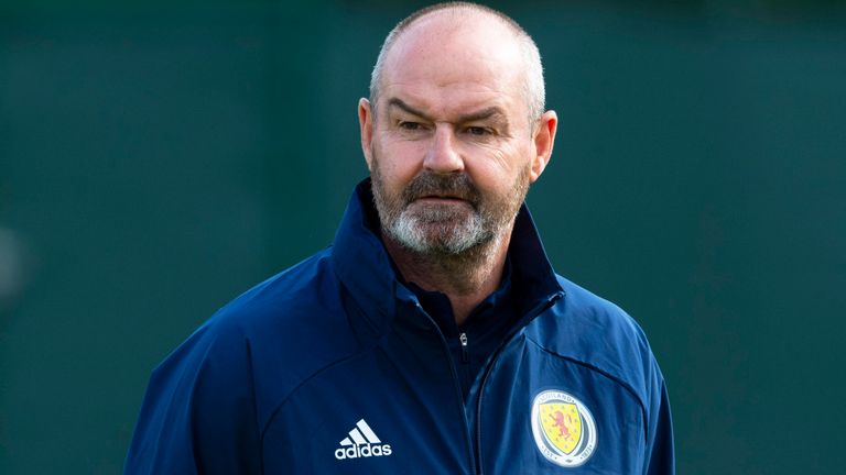 Scottish coach Steve Clarke urged his players to be cautious with the new team from the Czech Republic