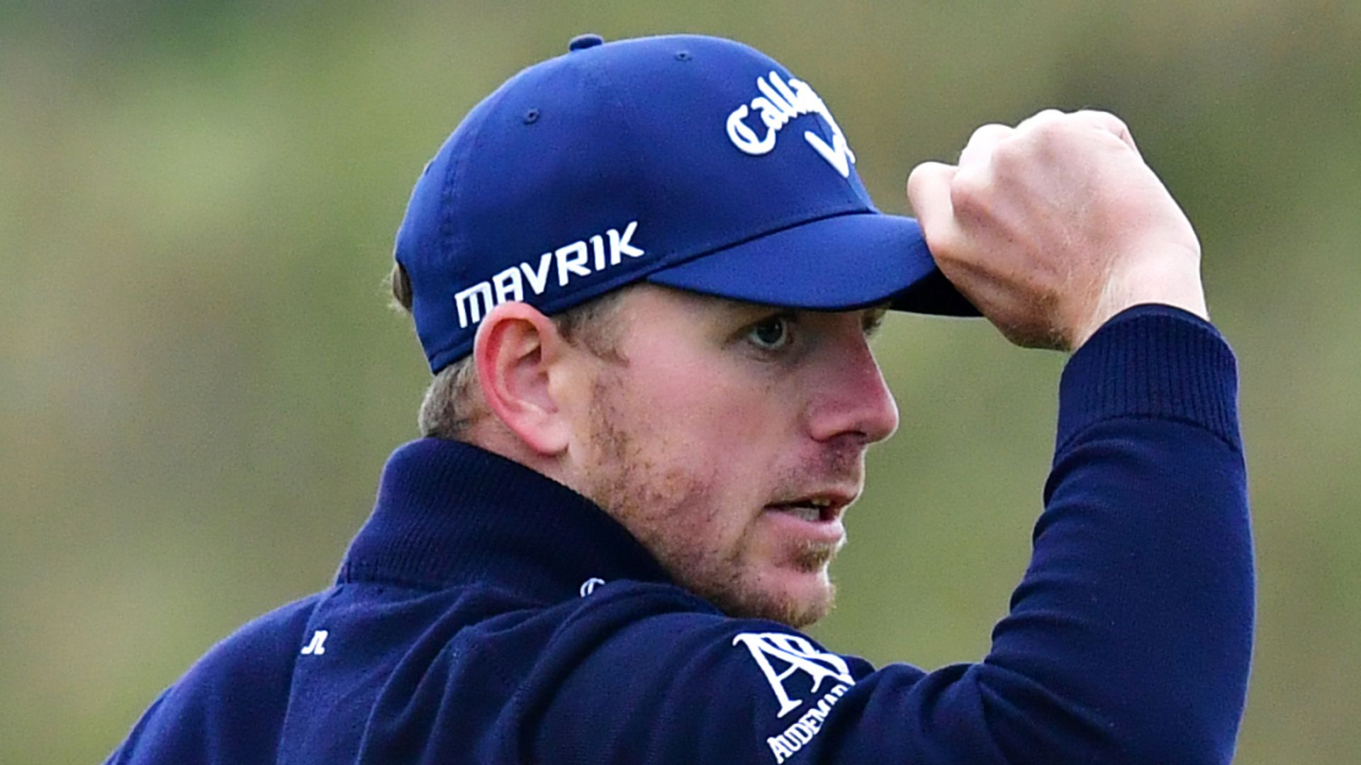 Wallace three ahead in Scotland