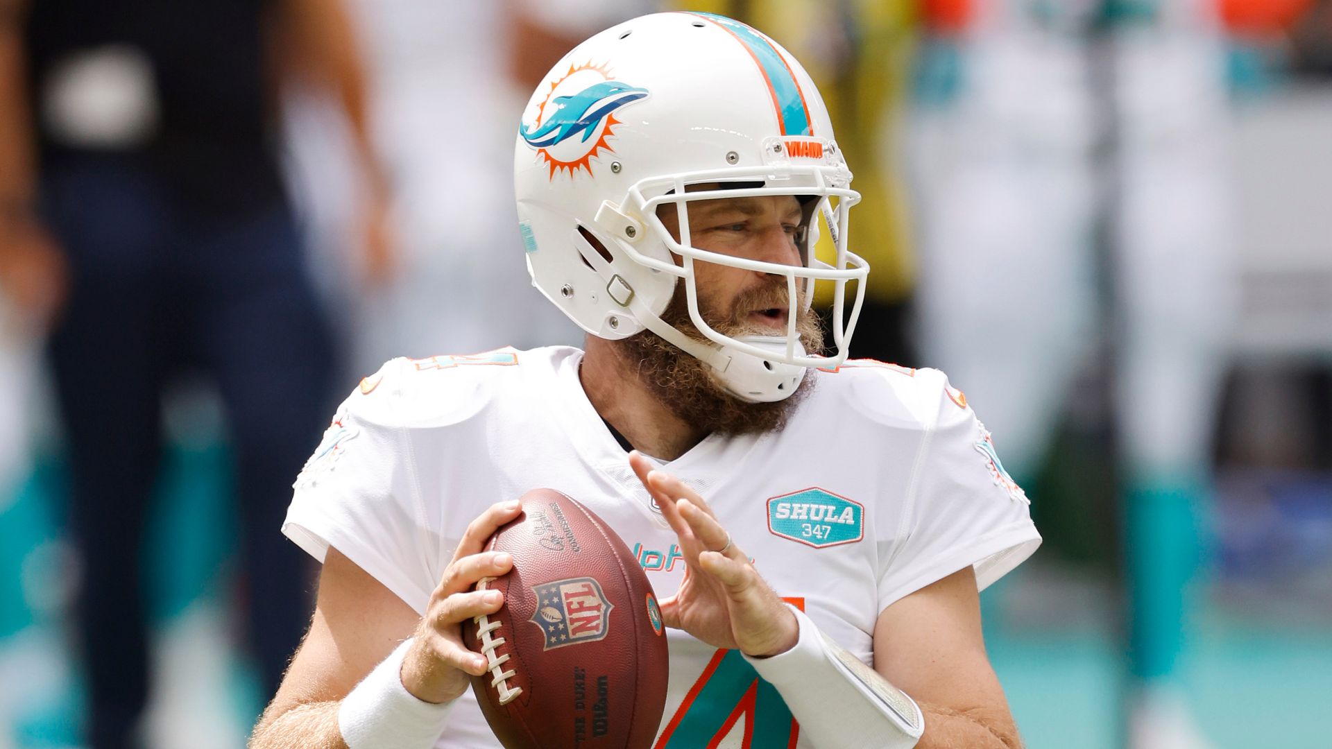 Fitzpatrick to start for Dolphins against 49ers