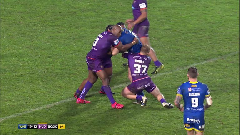 Watch highlights as the Warrington Wolves beat the Huddersfield Giants 19-12 in Friday's Super League