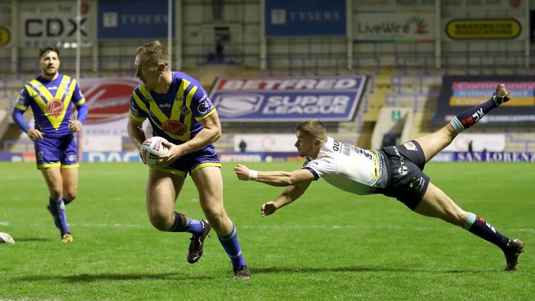 Ben Currie runs in to score for Warrington
