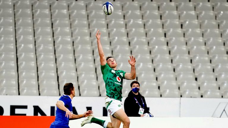 Hugo Keenan and Ireland appeared to have a good case for a penalty try on 10 minutes, but referee Wayne Barnes awarded just a penalty 