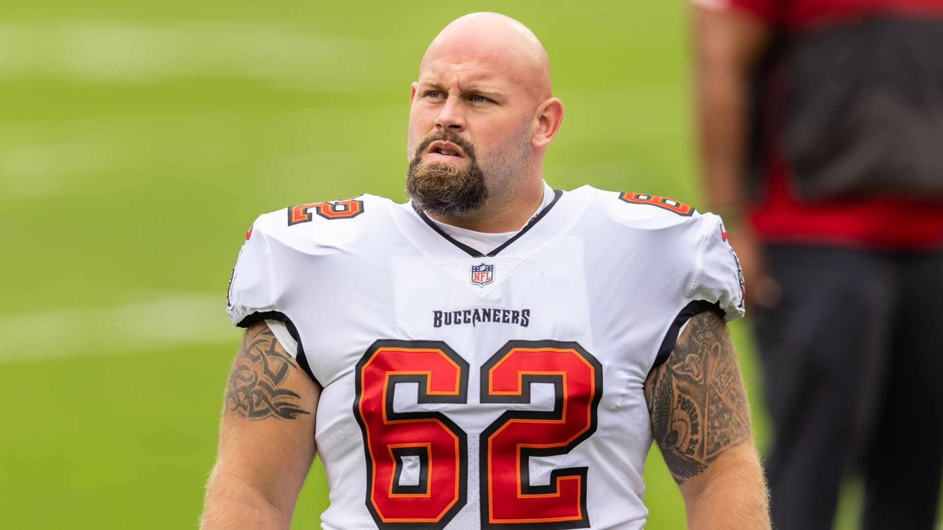 Bucs' Shipley may have suffered 'career-ending' neck injury
