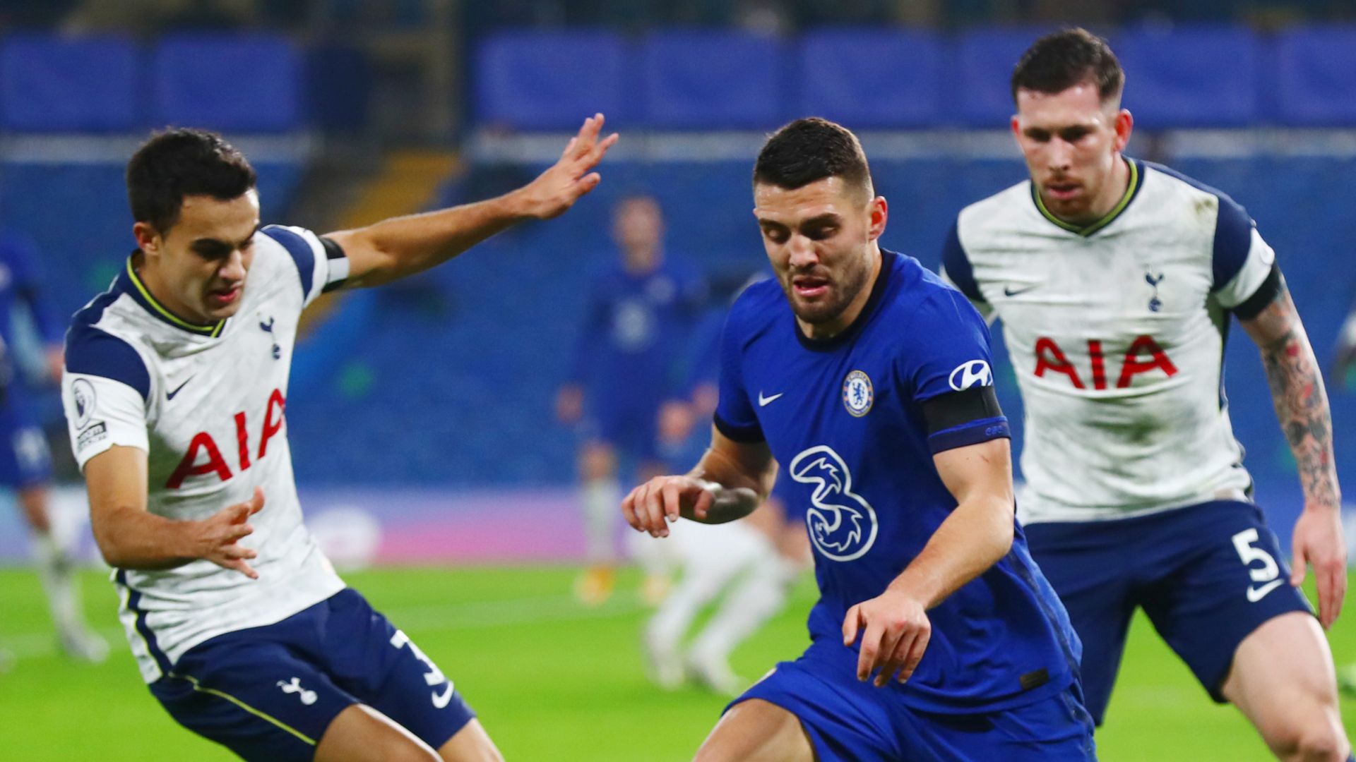Spurs grind out Chelsea draw to go top LIVE!