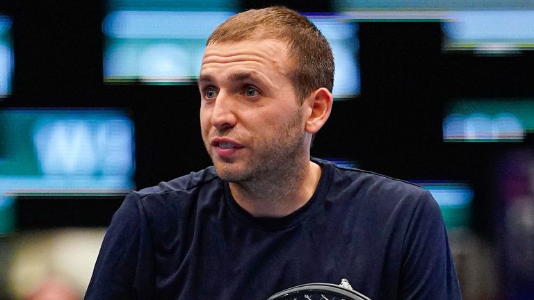 Dan Evans suffered another loss to Stan Wawrinka at the Rolex Paris Masters