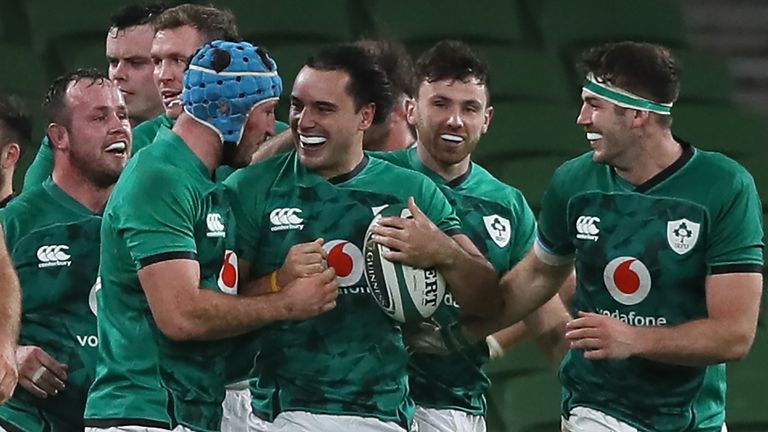 Ireland celebrate James Lowe scoring for Ireland