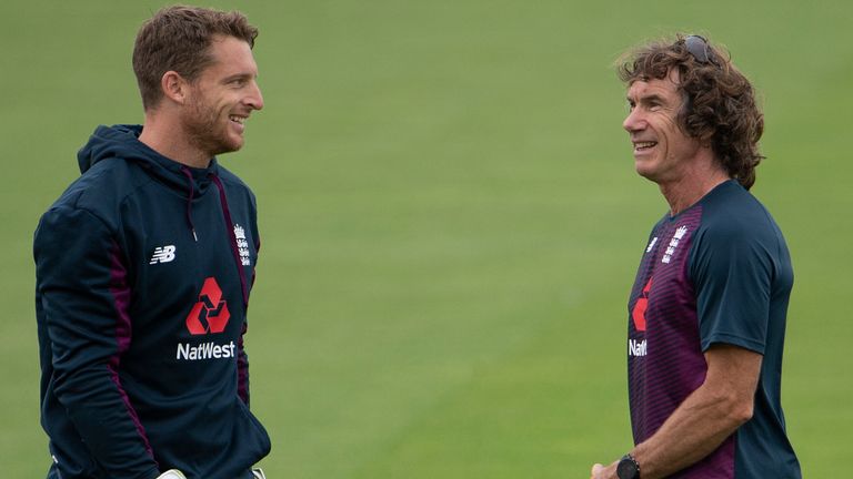 Bruce French (à droite, photographié ici avec l'Anglais Gus Butler) est le conseiller en garde d'actions pour le personnel d'entraîneurs de England Support et des Lions