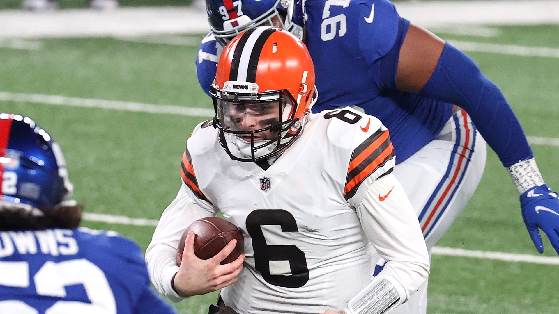 Mayfield throws two TDs as Browns beat Giants