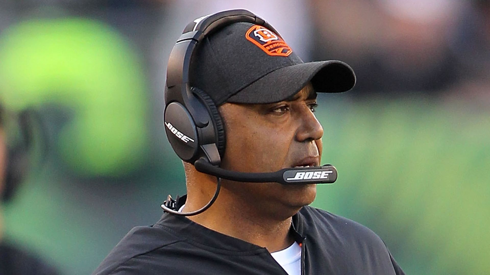 Lewis interviews for Texans' head-coaching job