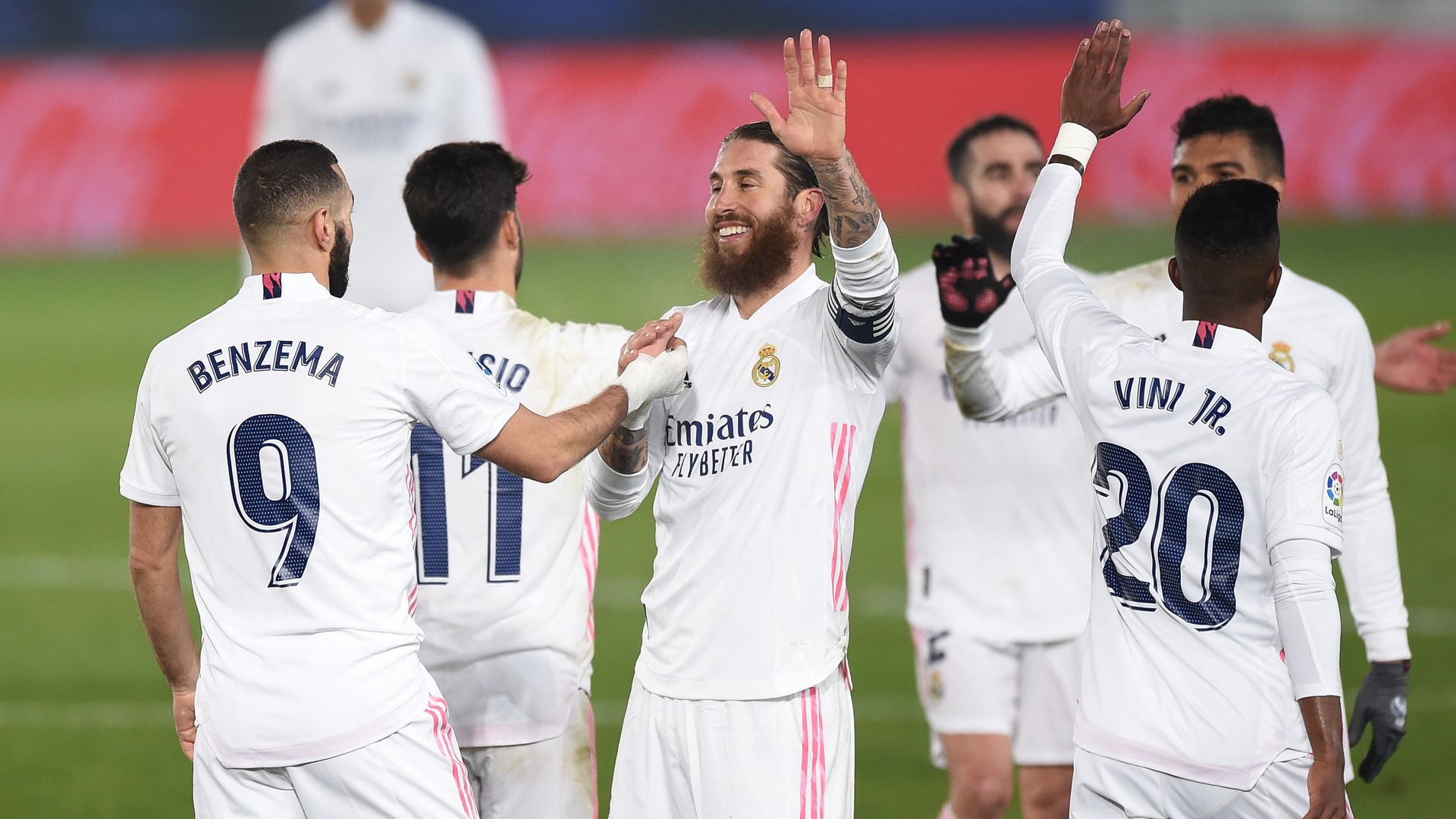 Euro round-up: Real move level with Atletico