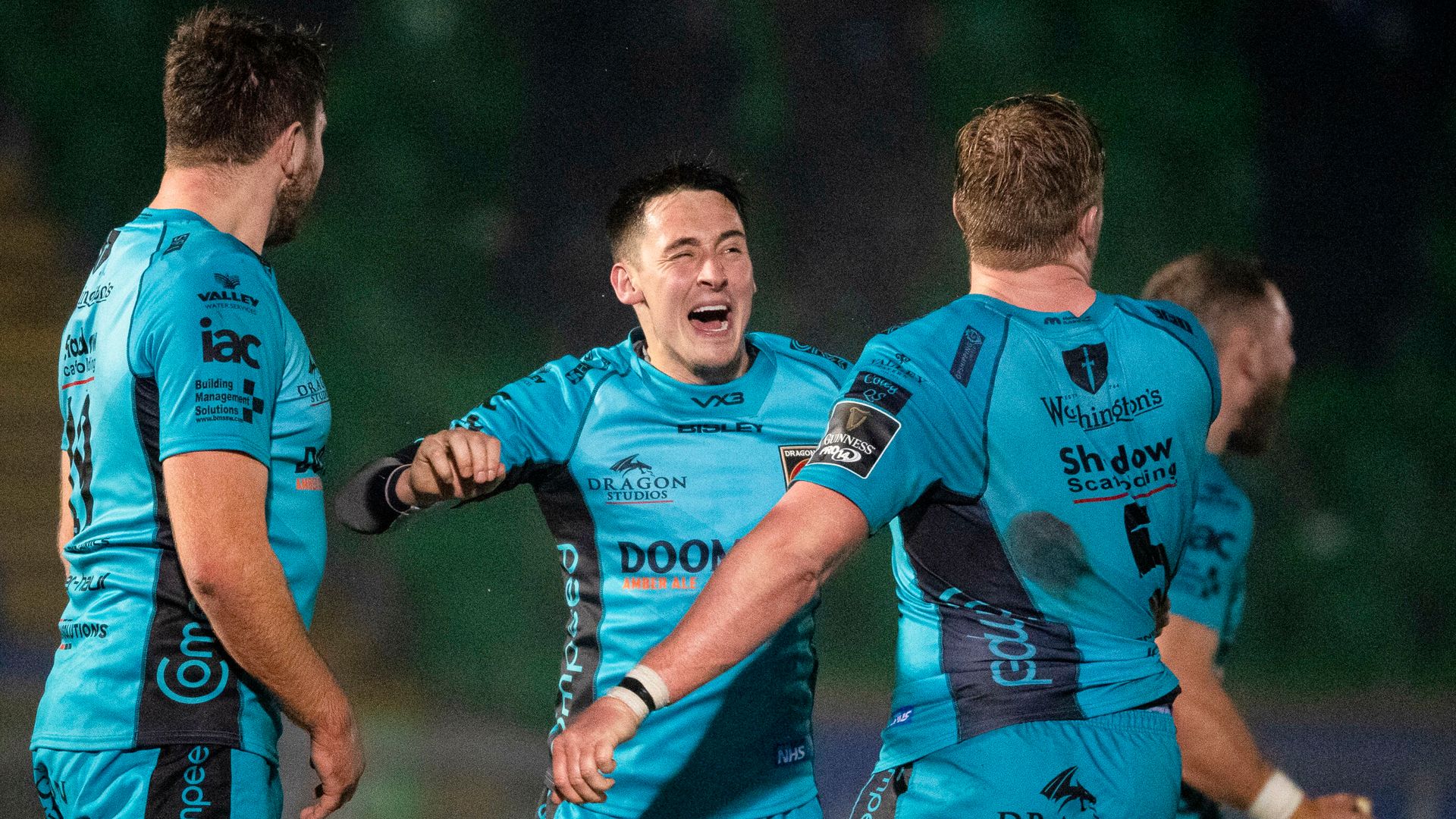 Dragons win dramatically at Glasgow