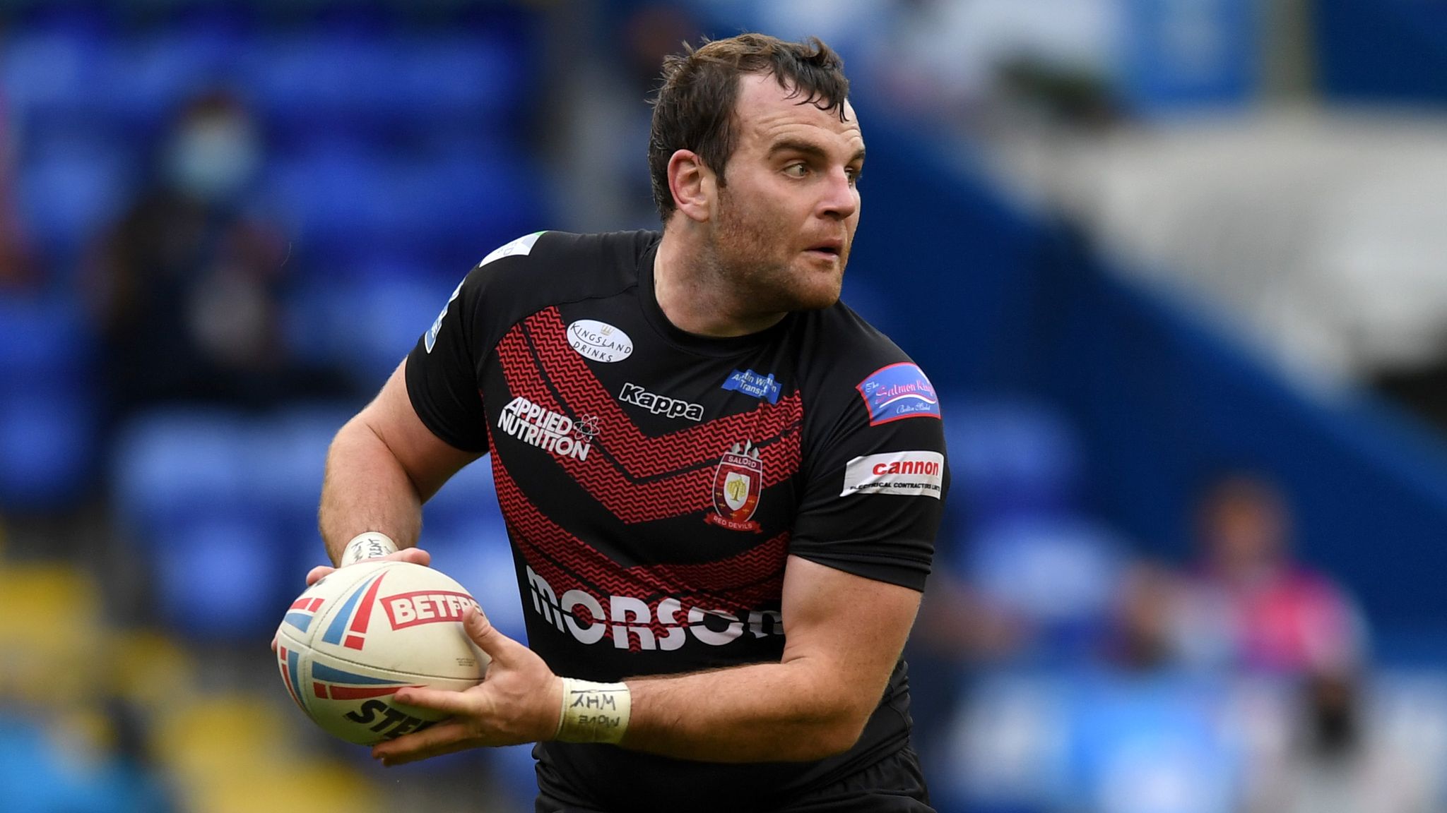 Salford Red Devils clear international forward to feature against