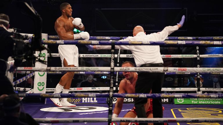 Joshua improved his record to 24-1 with 22 KOs