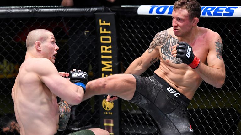 Jack Hermansson (right) had plenty of competition against Marvin Vettori