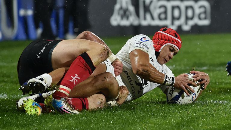 Kolbe scored Toulouse's first try, a stunning effort out of nothing 