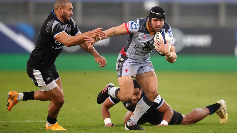 Leigh Halfpenny attacks for Scarlets