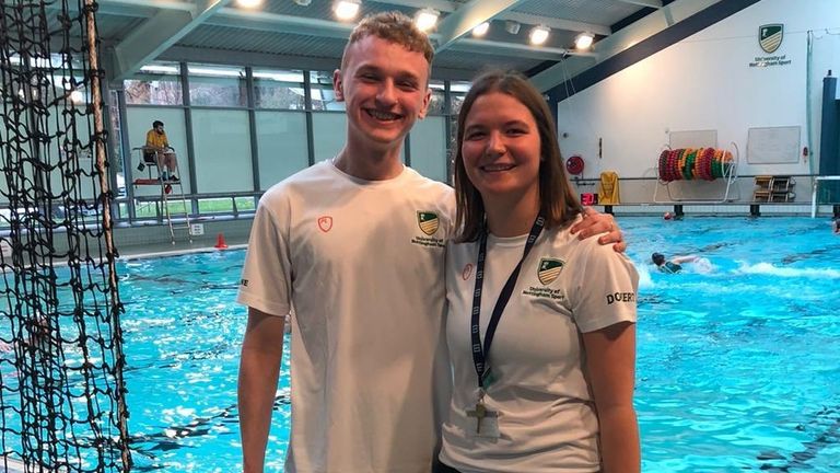 Sam Hawkins y Millie Doherty fueron los oficiales LGBT + y los oficiales deportivos, respectivamente, de la Unión de Estudiantes de la Universidad de Nottingham el año pasado.