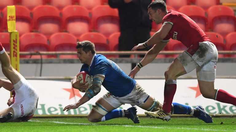 Johan Meyer's try put Italy into the lead early in the second half